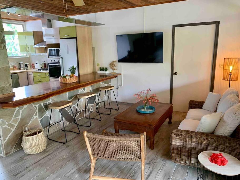 Villa Hoama Lodge Moorea Teavaro ภายนอก รูปภาพ